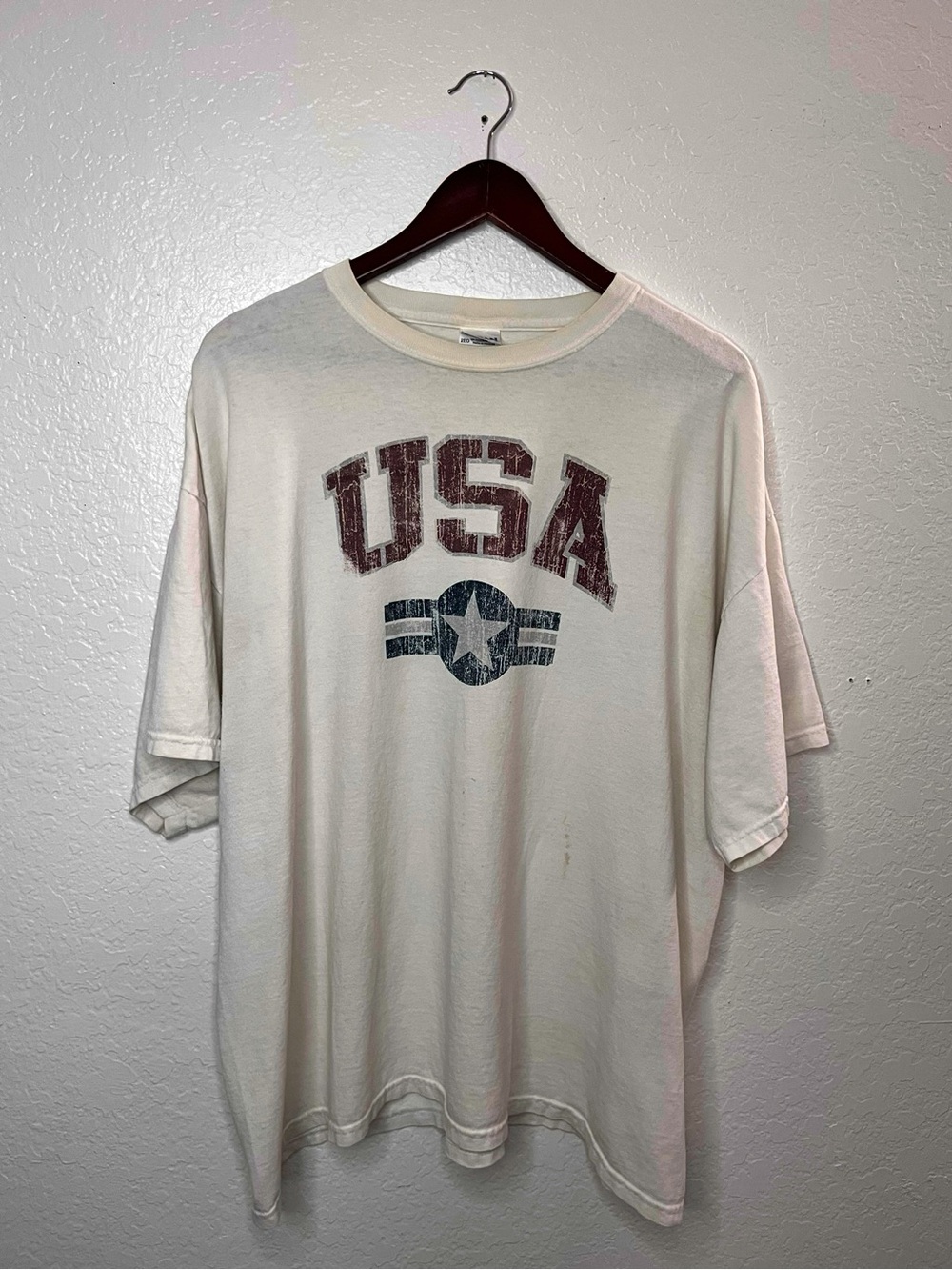 Vintage USA Distressed Graphic Tee Cream White Oversized Shirt Size 2XL